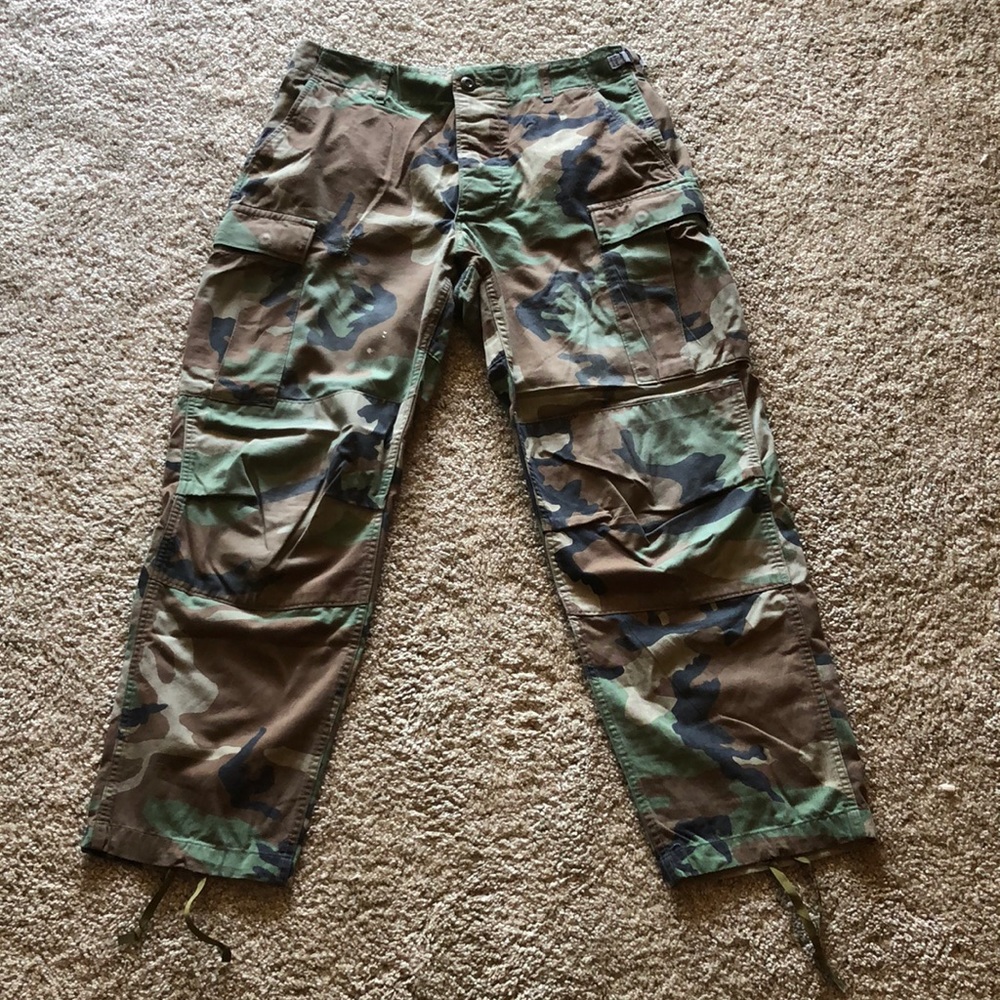 Camouflage Cargo Pants 👖